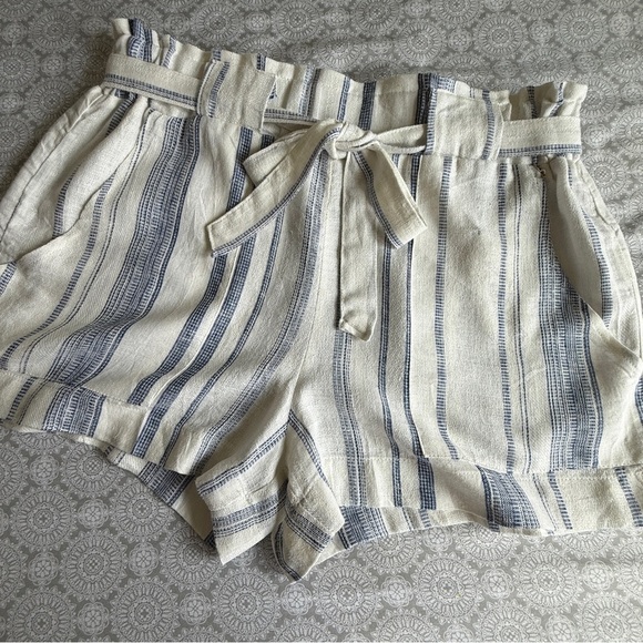 Indigo Rein Linen-Blend Paperbag Shorts Size XL Blue & White Striped - Picture 5 of 9